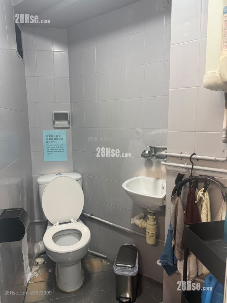 店铺 售盘 3 房 , 1 厕所 630 平方尺