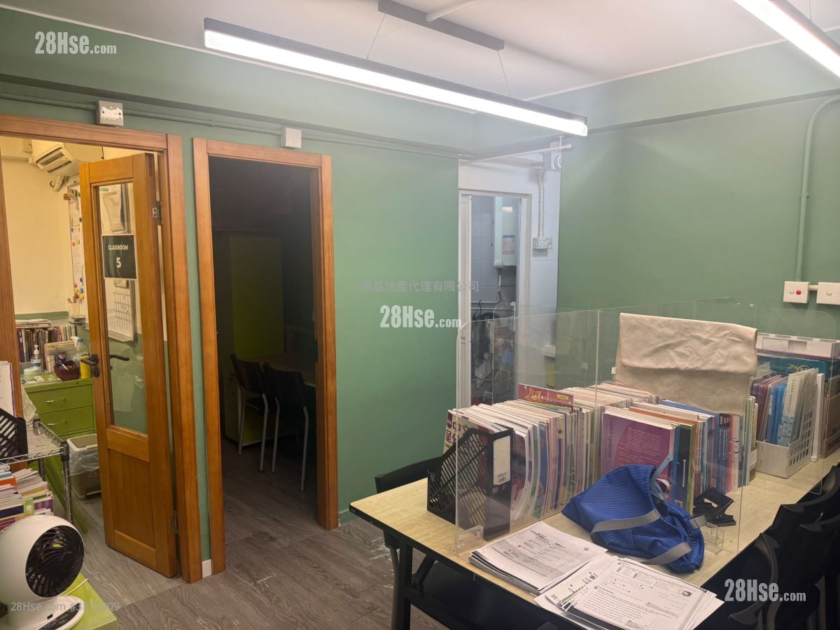 店铺 售盘 3 房 , 1 厕所 630 平方尺