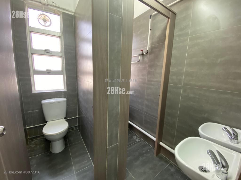 Tak Wing Industrial Building Rental 1 Toilet