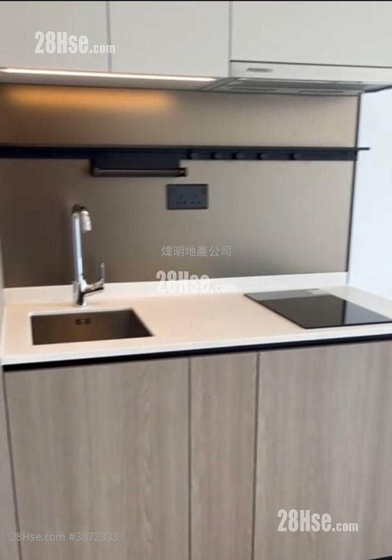 The Grands Sell Studio , 1 Bathroom 231 ft²