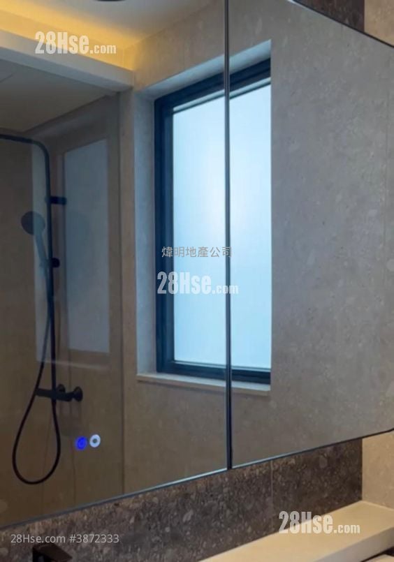 The Grands Sell Studio , 1 Bathroom 231 ft²