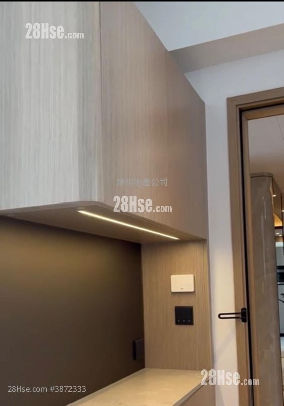 The Grands Sell Studio , 1 Bathroom 231 ft²