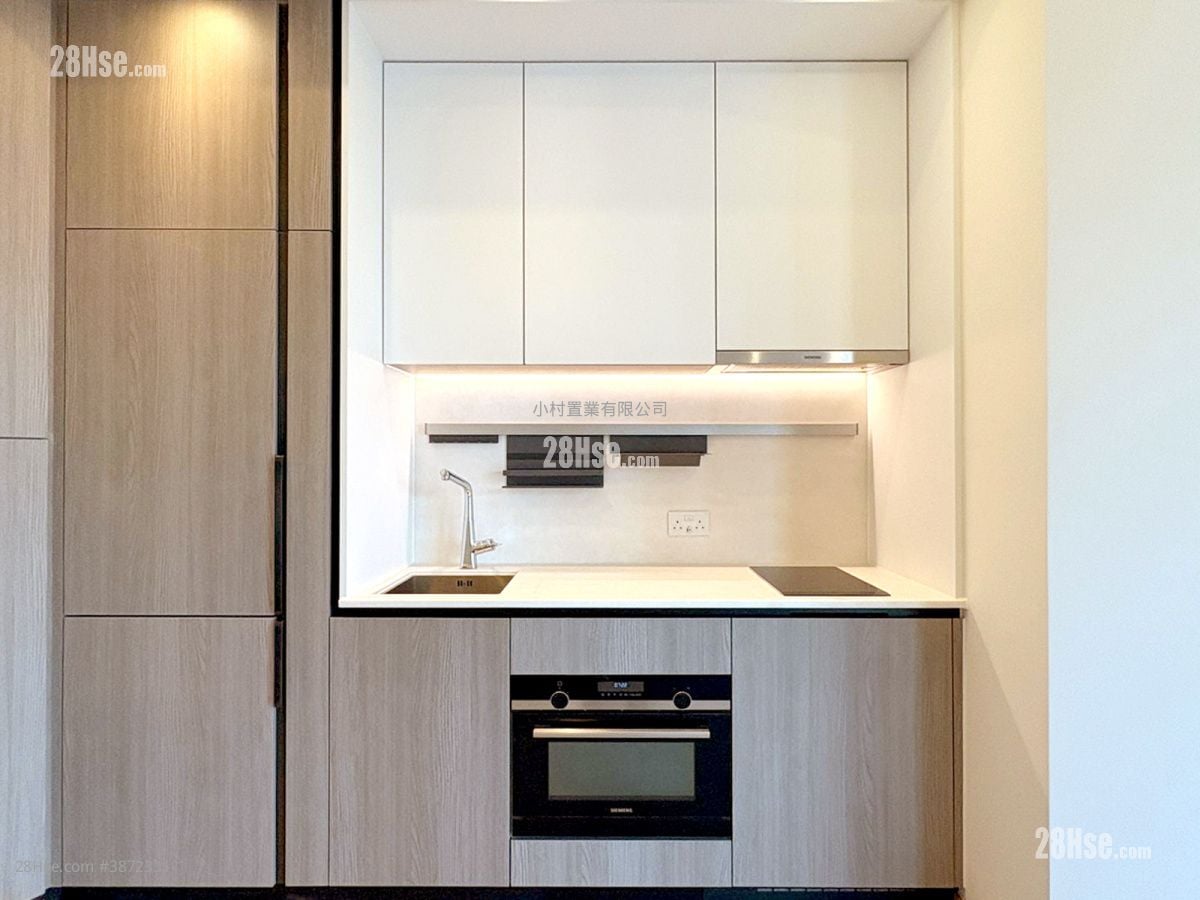 kitchen: Kennedy 38 Rental Studio , 1 Bathroom 260 ft²