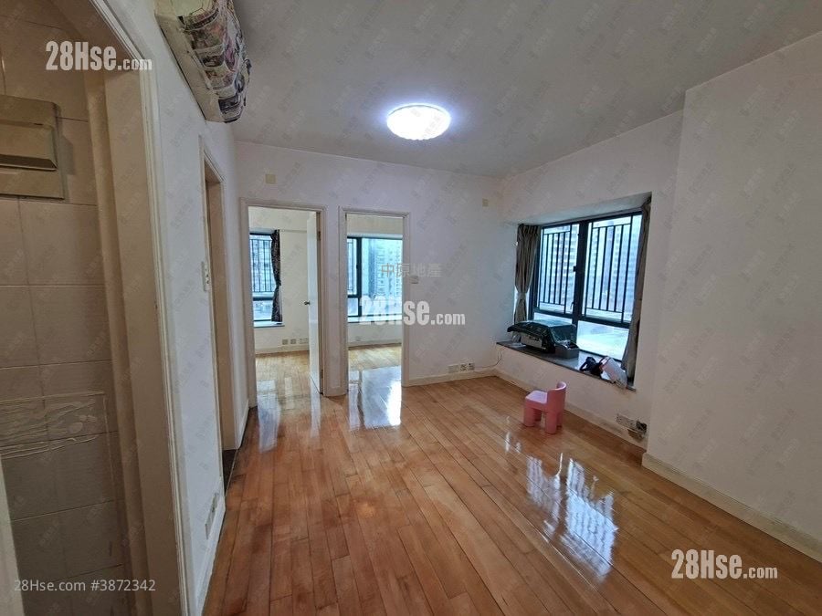Metro City Sell 2 Bedrooms 363 ft²