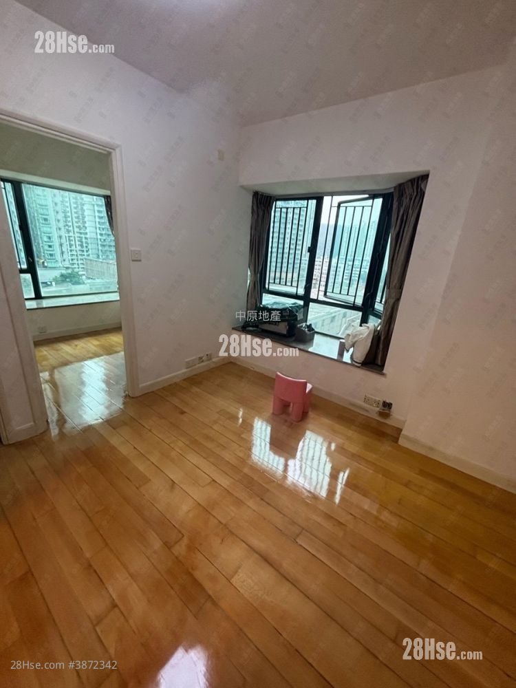 Metro City Sell 2 Bedrooms 363 ft²
