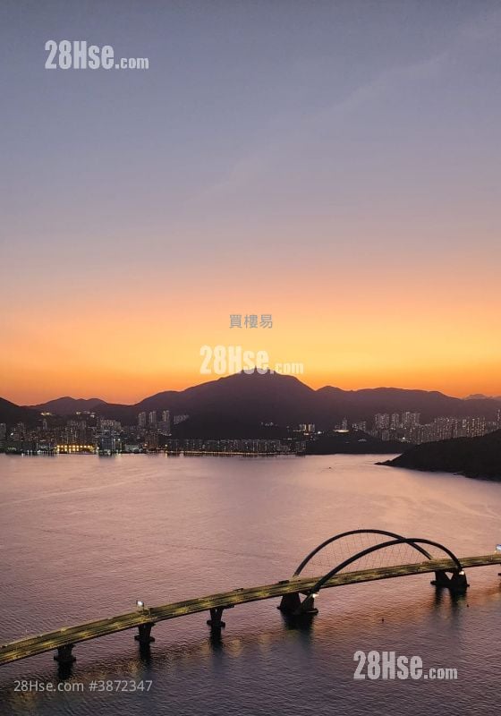 MALIBU 售盘 3 房 , 3 浴室 850 平方尺