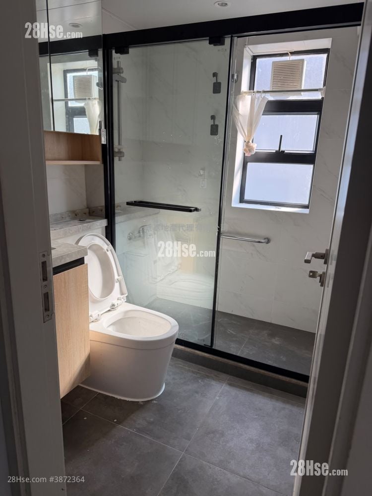 Tai Hang Hau Rental 630 ft²