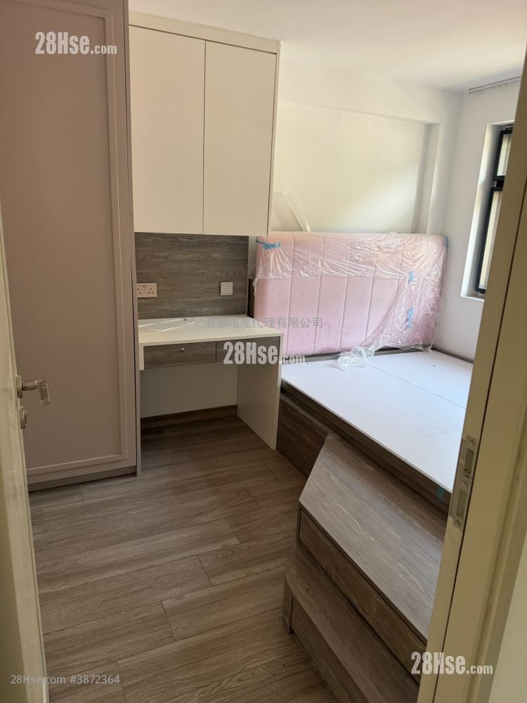 Tai Hang Hau Rental 630 ft²