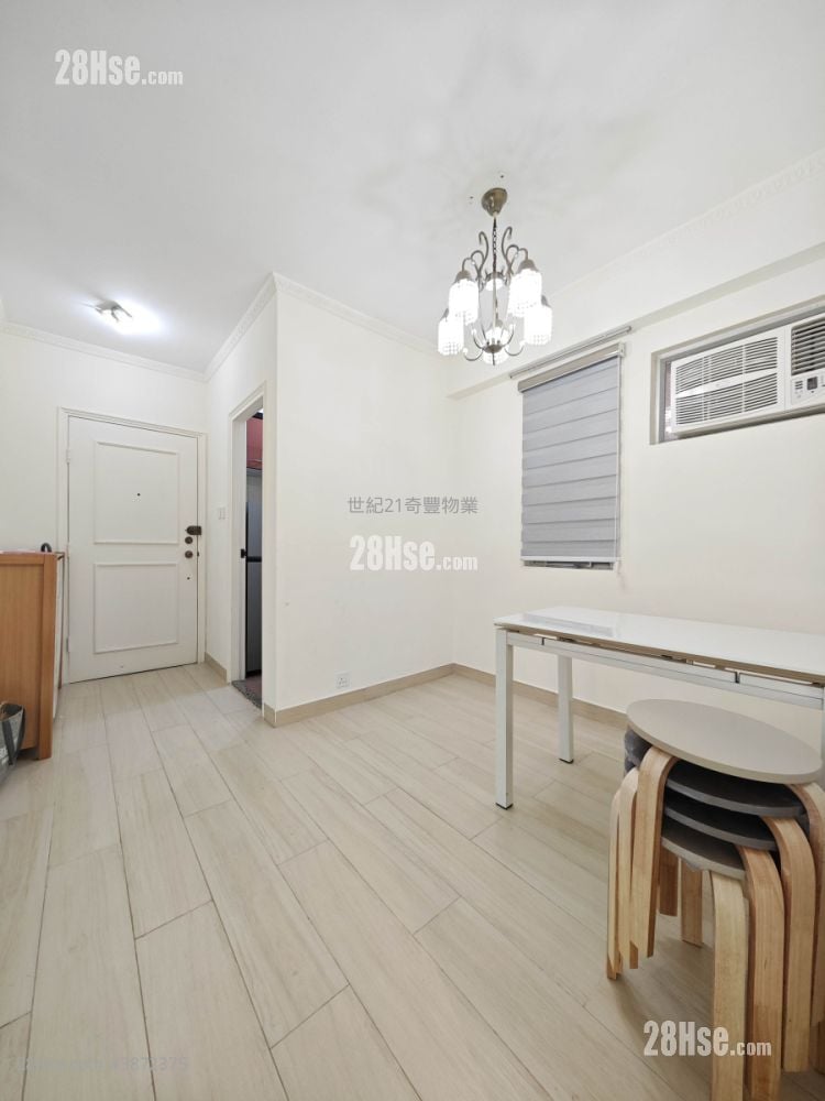 Flora Plaza Sell 2 Bedrooms , 1 Bathroom 413 ft²