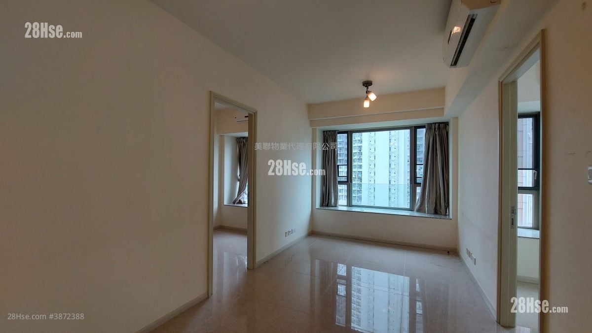 Yuccie Square Rental 2 Bedrooms , 1 Bathroom 427 ft²