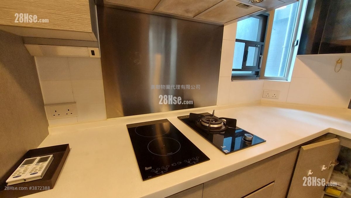 Yuccie Square Rental 2 Bedrooms , 1 Bathroom 427 ft²