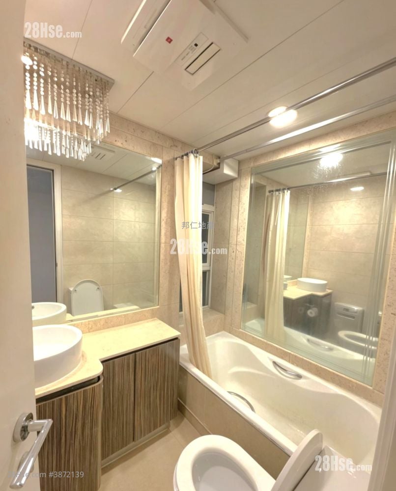 Le Prestige Sell 4 Bedrooms , 2 Bathrooms 980 ft²