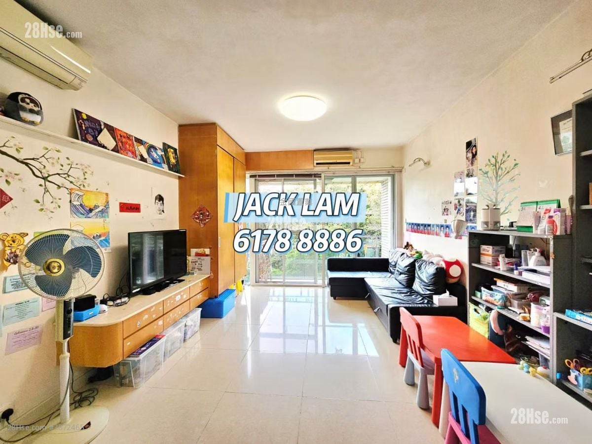 One Beacon Hill Rental 3 Bedrooms , 2 Bathrooms 1,068 ft²