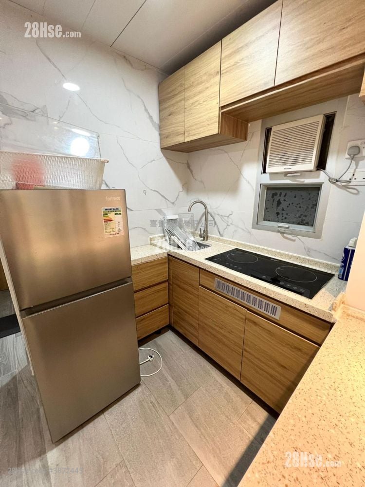 Apartment Rental 2 Bedrooms , 1 Bathroom 355 ft²