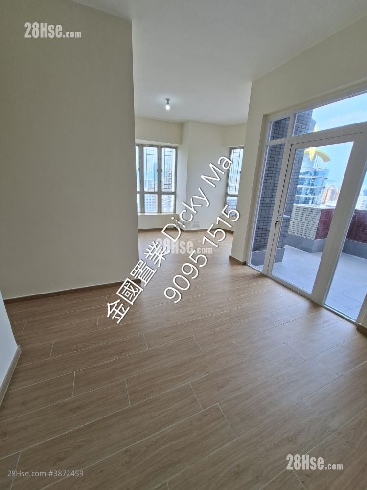 Liberty Mansion Rental 3 Bedrooms , 2 Bathrooms 697 ft²