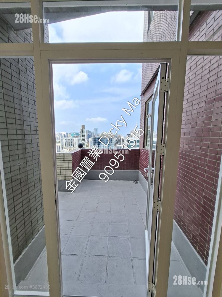 Liberty Mansion Rental 3 Bedrooms , 2 Bathrooms 697 ft²