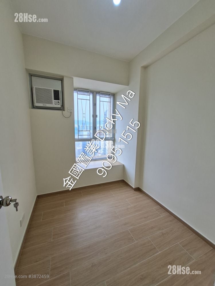 Liberty Mansion Rental 3 Bedrooms , 2 Bathrooms 697 ft²