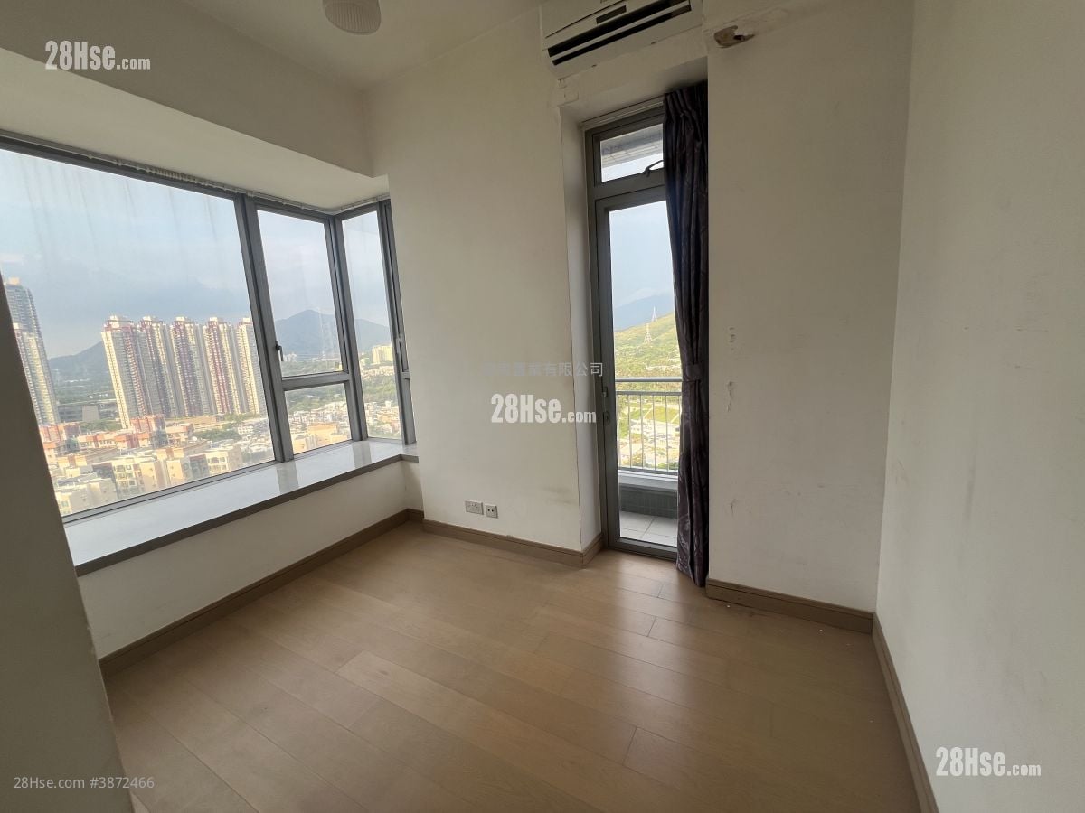 The Reach Sell 2 Bedrooms , 1 Bathroom 425 ft²