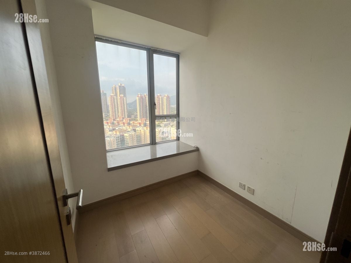 The Reach Sell 2 Bedrooms , 1 Bathroom 425 ft²