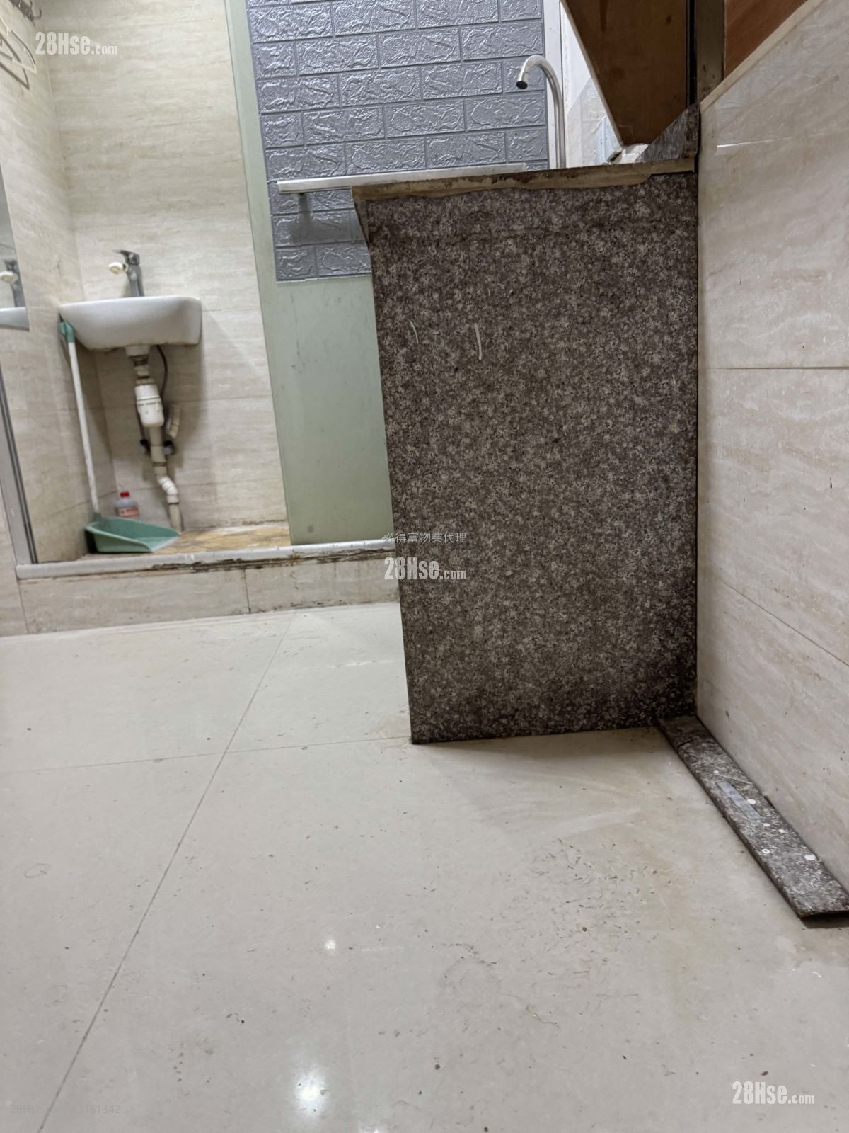 Fung Yuen Building Rental Studio , 1 Bathroom 110 ft²