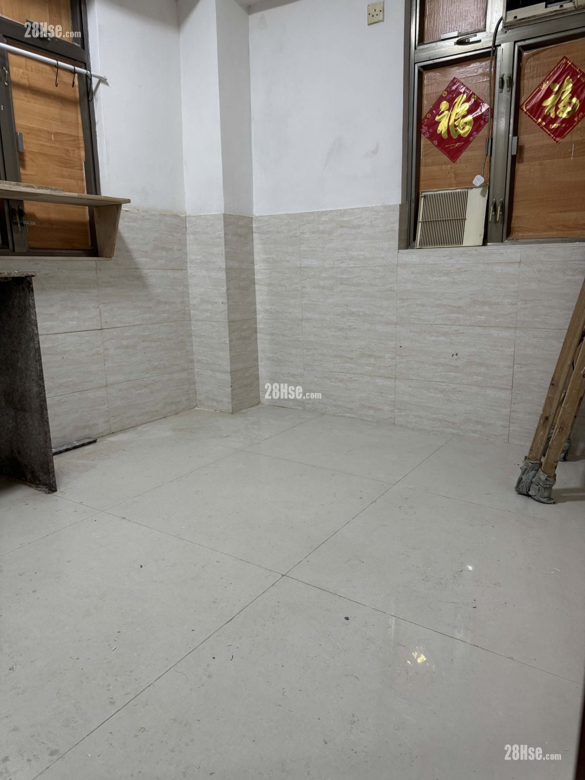 Fung Yuen Building Rental Studio , 1 Bathroom 110 ft²