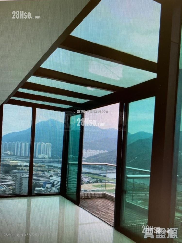 Royal Ascot Rental 2,478 ft²