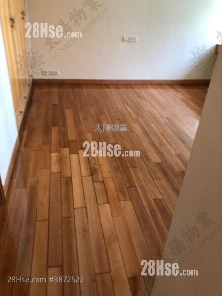Laguna Verde Sell 5+ Bedrooms 1,757 ft²
