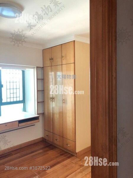 Laguna Verde Sell 5+ Bedrooms 1,757 ft²