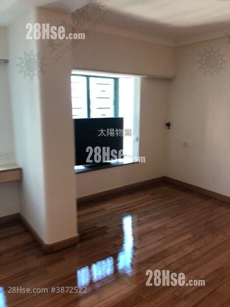 Laguna Verde Sell 5+ Bedrooms 1,757 ft²