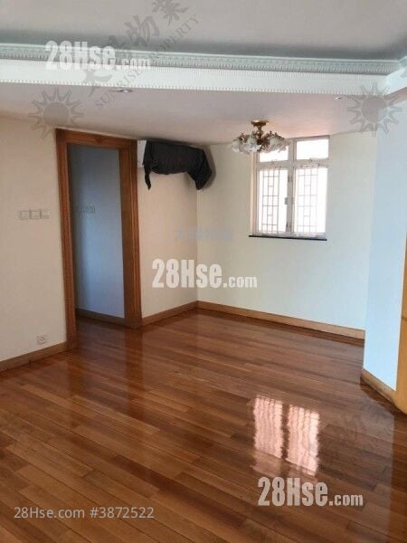 Laguna Verde Sell 5+ Bedrooms 1,757 ft²