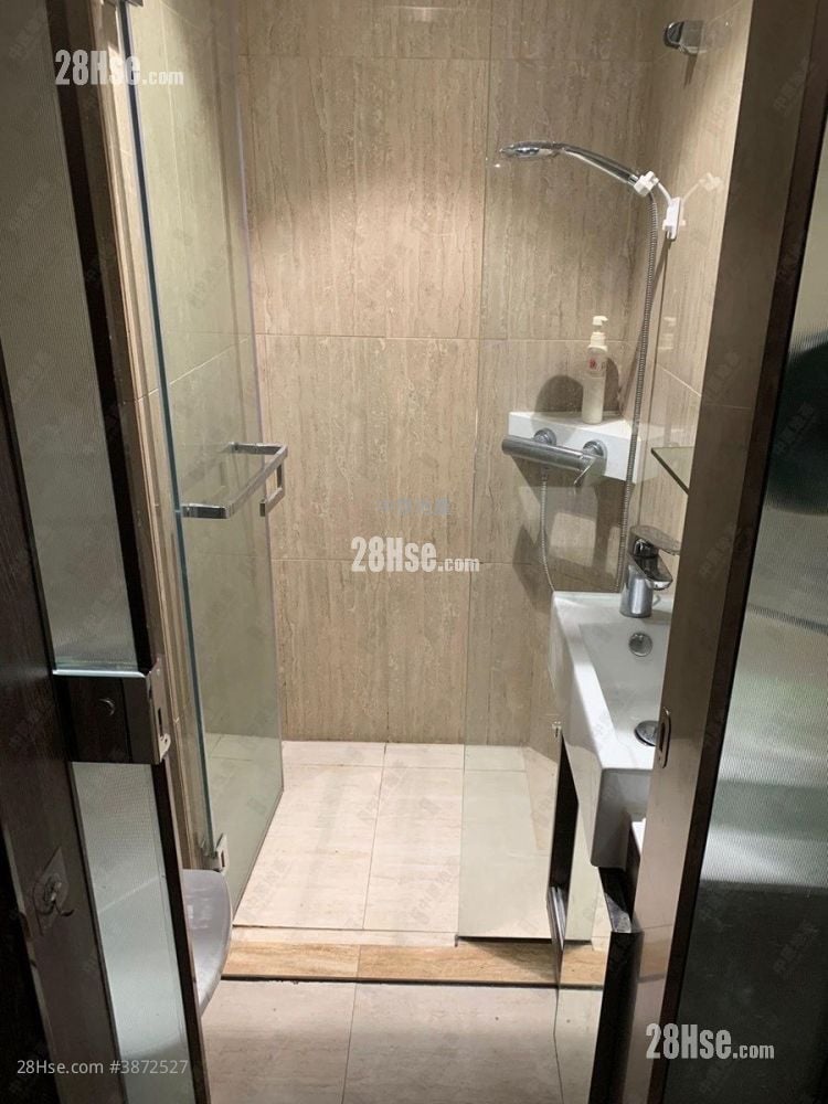 T Plus Sell Studio 167 ft²