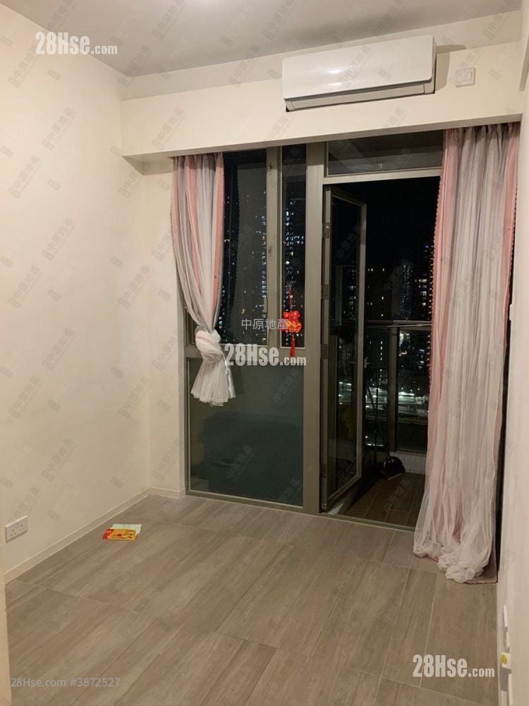 T Plus Sell Studio 167 ft²