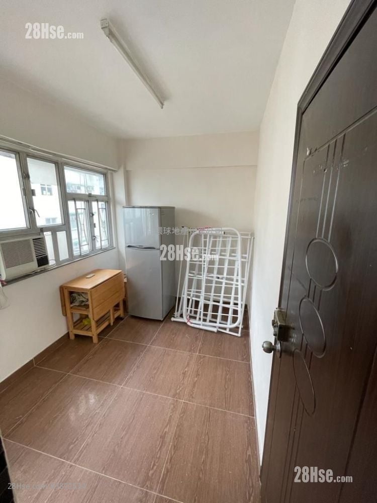 Po Heung Building Sell 440 ft²