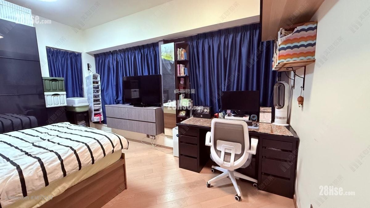The Parkhill Sell 2 Bedrooms , 1 Bathroom 578 ft²