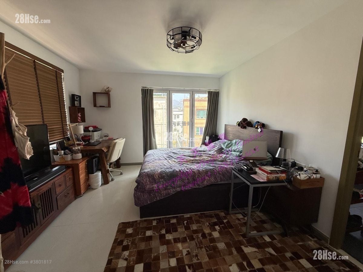 Village Sell 4 Bedrooms , 3 Bathrooms