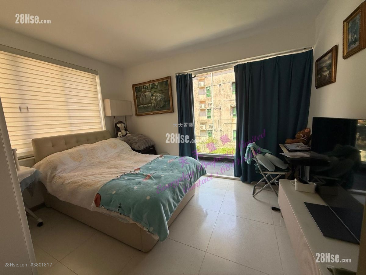 Village Sell 4 Bedrooms , 3 Bathrooms