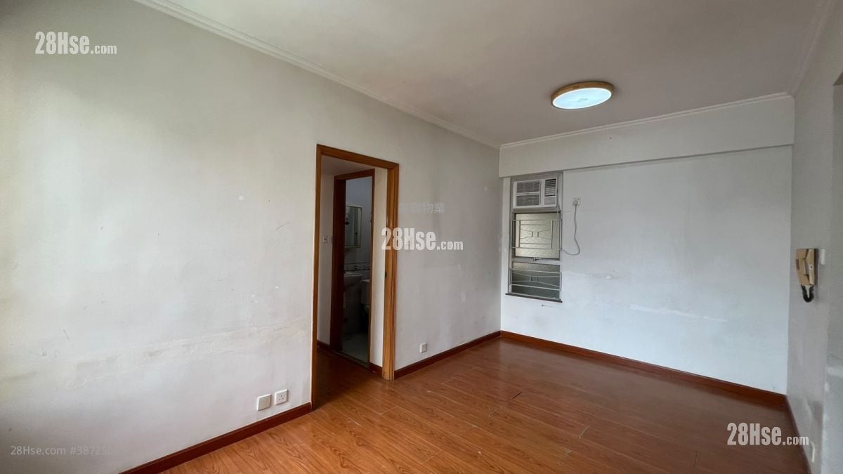 Tsing Yi Garden Sell 3 Bedrooms , 1 Bathroom 547 ft²