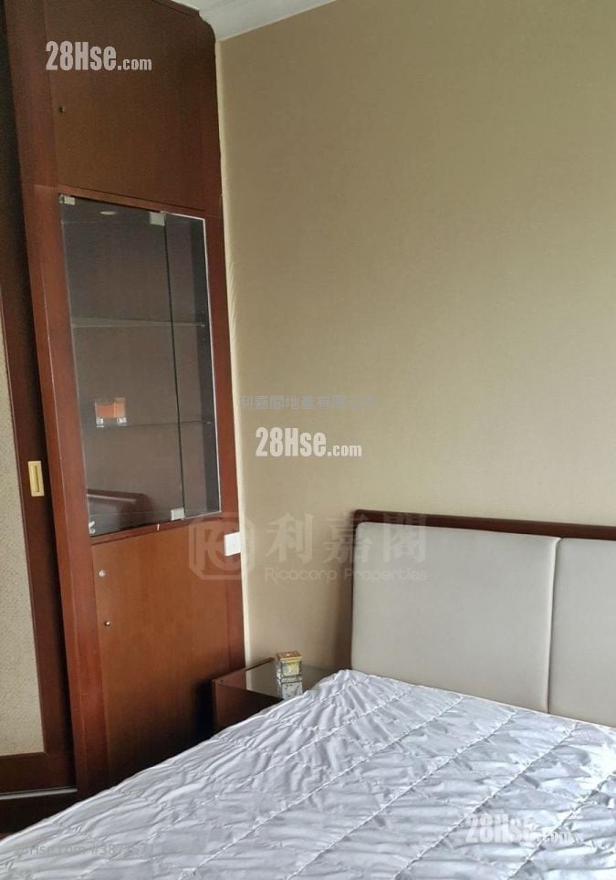 Sorrento Sell 3 Bedrooms , 2 Bathrooms 1,126 ft²