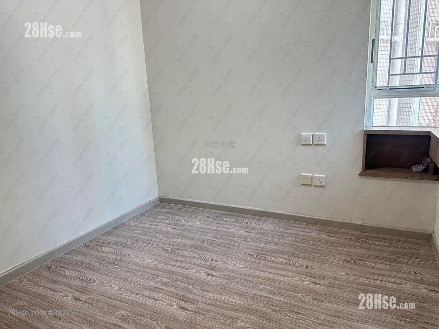 Park Avenue Sell 2 Bedrooms , 1 Bathroom 449 ft²