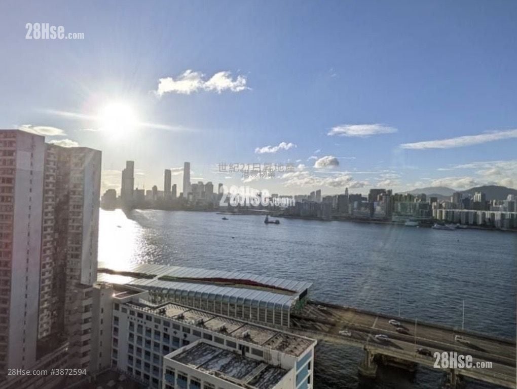 The Harbourside Rental 1 Bedroom , 1 Bathroom 326 ft²