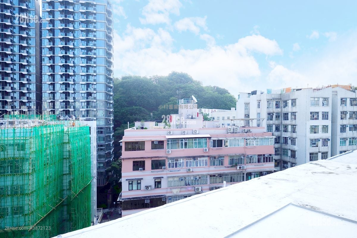 View: Ka Wui Building Sell 2 Bedrooms , 1 Bathroom 417 ft²