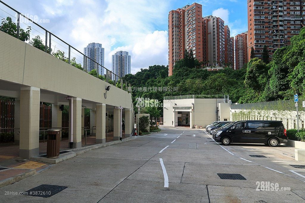 Ka Shun Court Sell 2 Bedrooms , 1 Bathroom 449 ft²