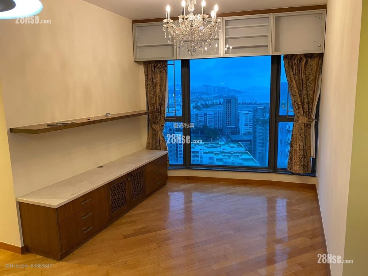 No. 18 Farm Road Sell 3 Bedrooms , 2 Bathrooms 661 ft²