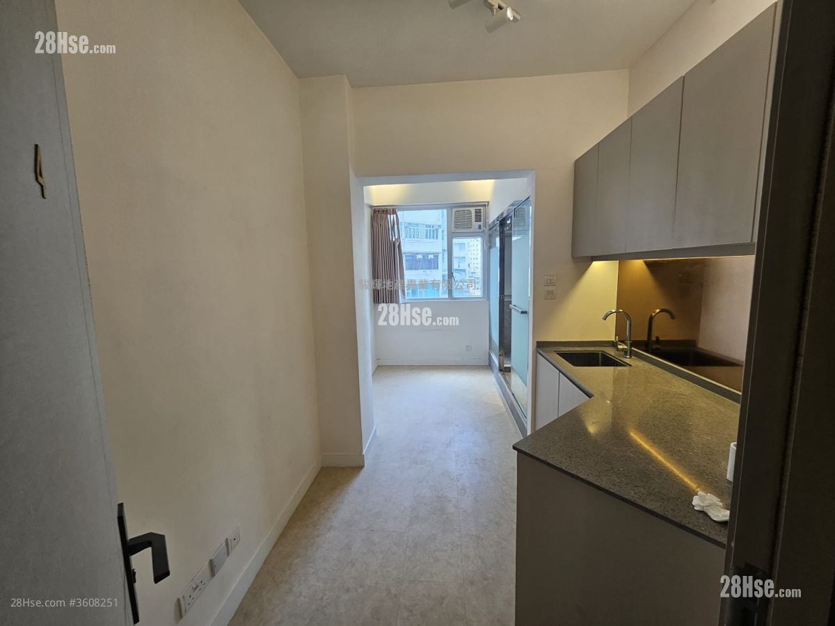 Nam Fung Mansion Rental Studio , 1 Bathroom 180 ft²