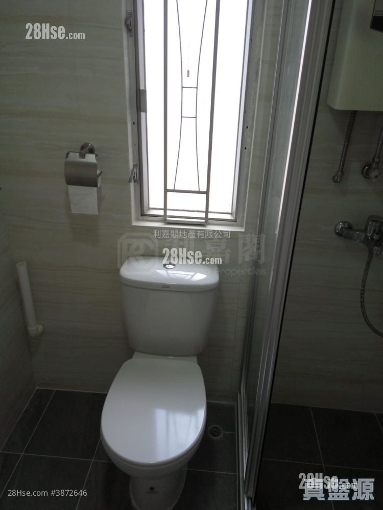 Jubilee Garden Rental 2 Bedrooms , 1 Bathroom 510 ft²