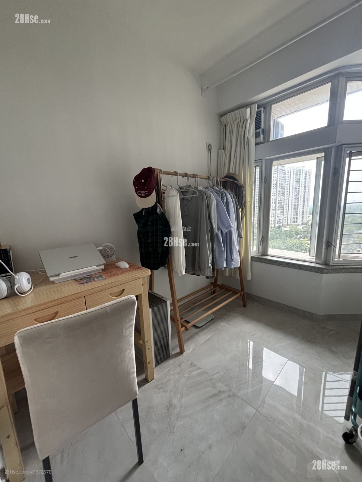 Kingswood Villas Sell 3 Bedrooms , 1 Bathroom 547 ft²