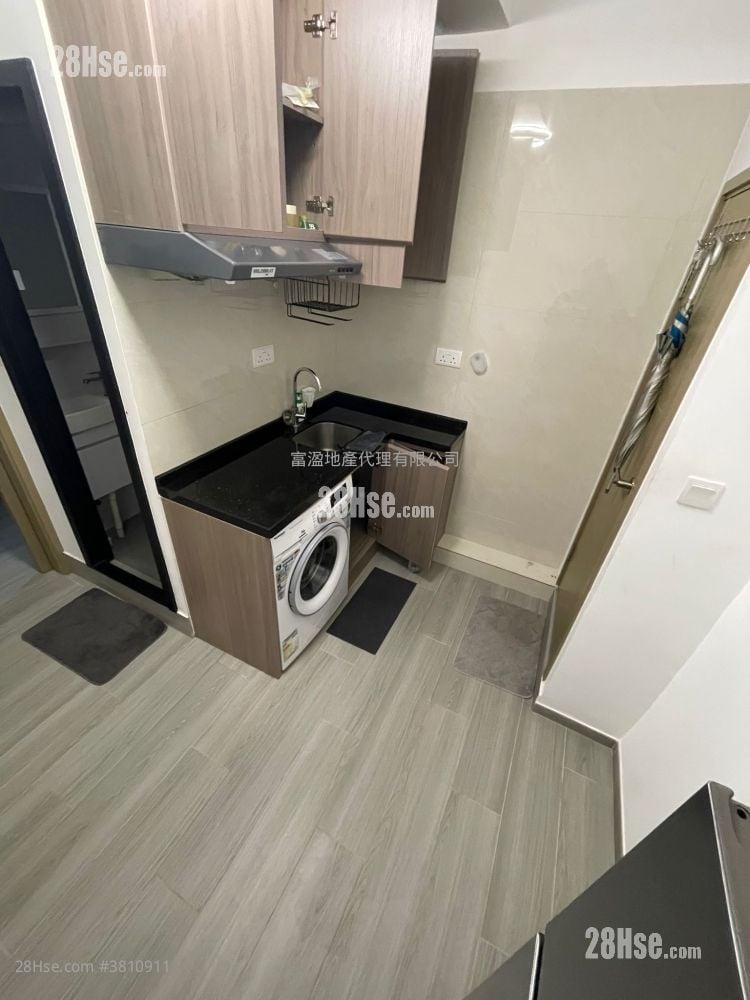 Chinese Mansion Rental 2 Bedrooms , 1 Bathroom 200 ft²