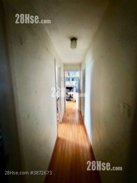 Whampoa Garden Sell 4 Bedrooms 720 ft²