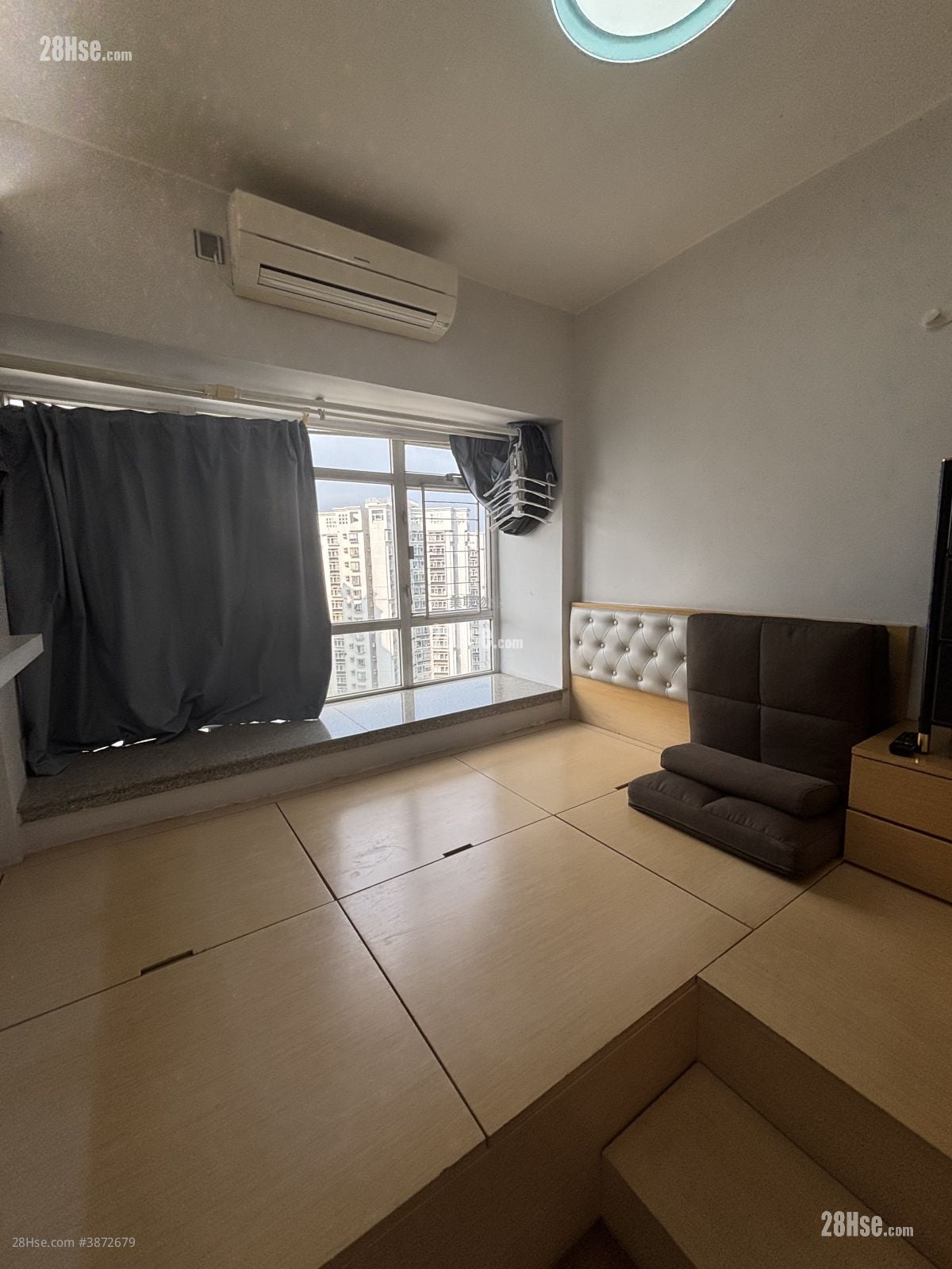 Kingswood Villas Sell 3 Bedrooms , 1 Bathroom 547 ft²