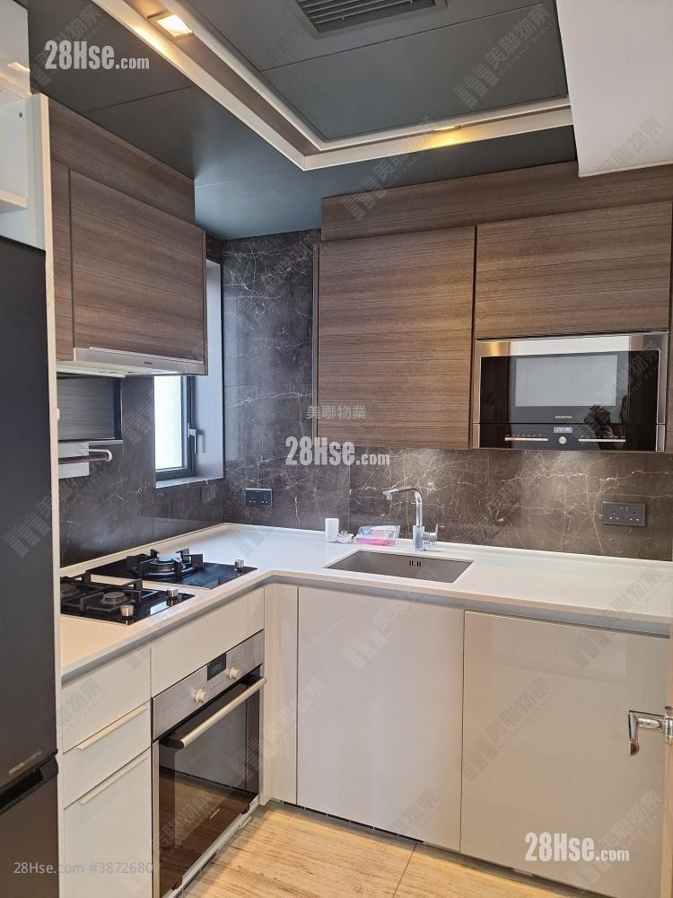 The Wings Sell 3 Bedrooms , 2 Bathrooms 699 ft²